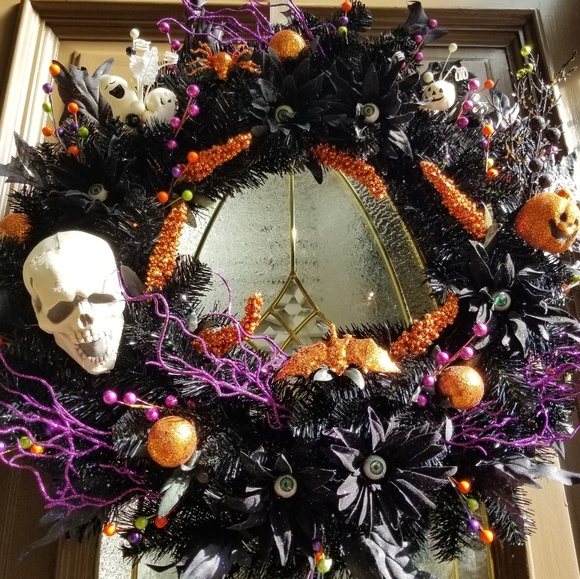 Other - Price drop!! Largè Blacķ Halloween Wreath